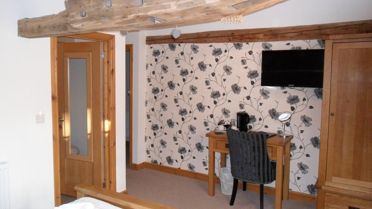 Bed and Breakfast The Bear Rhayader Exterior foto