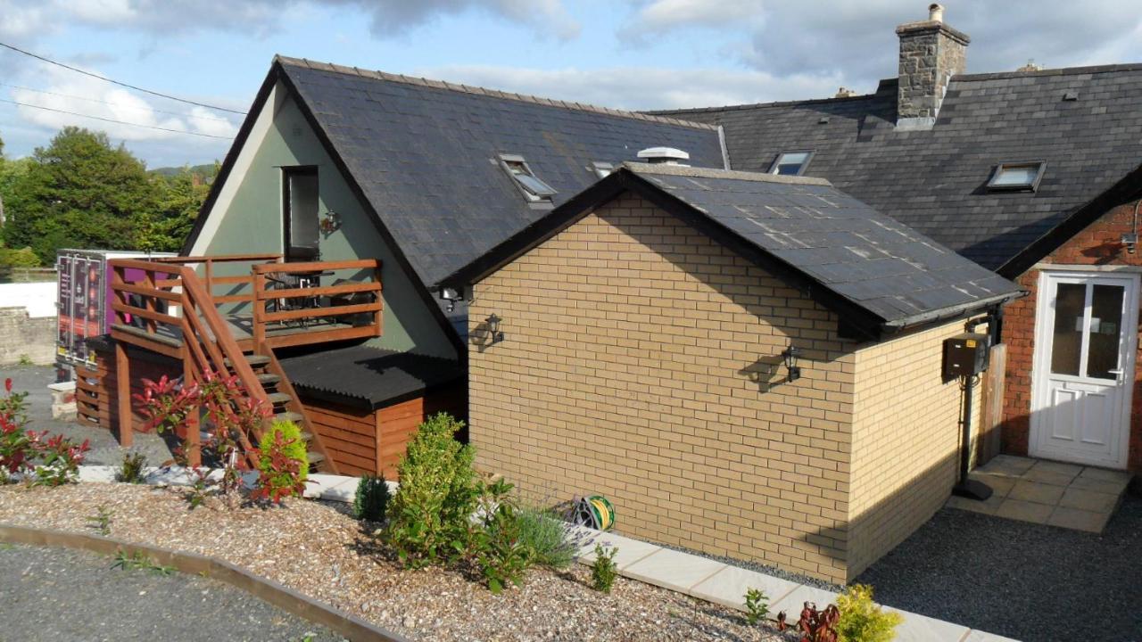 Bed and Breakfast The Bear Rhayader Exterior foto